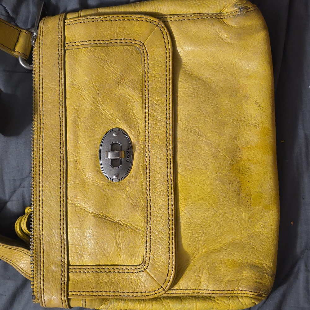 FOSSIL YELLOW LEATHER CROSSBODY HANDBAG